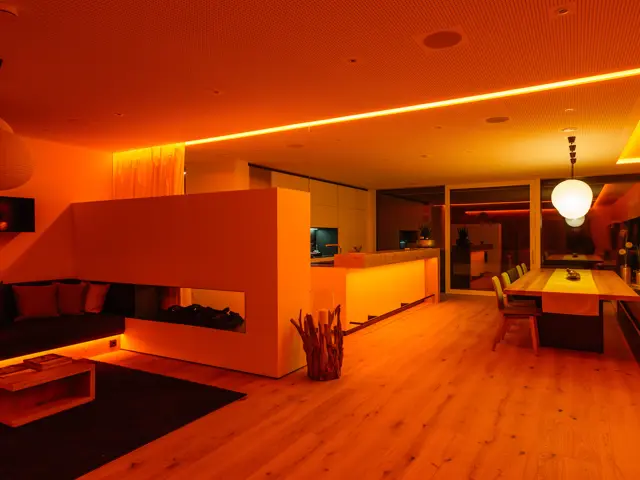 lighting showing all red tirggered by alarm system