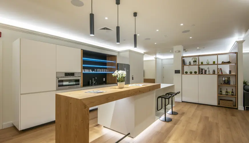 Loxone kitchen with lighting and speakers