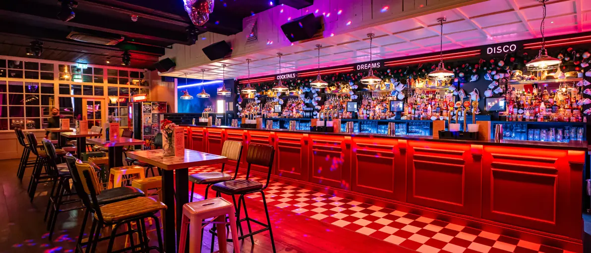 simmons bar manchester