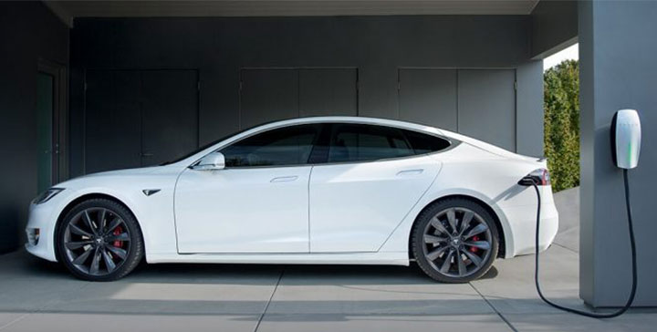 Tesla-car-Charging